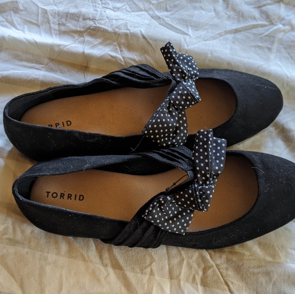 torrid Shoes - Torrid Polka Dot Bow Flats